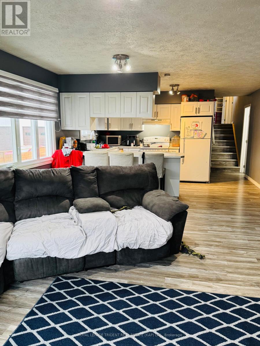 57 Leonard Avenue, Kapuskasing, Ontario