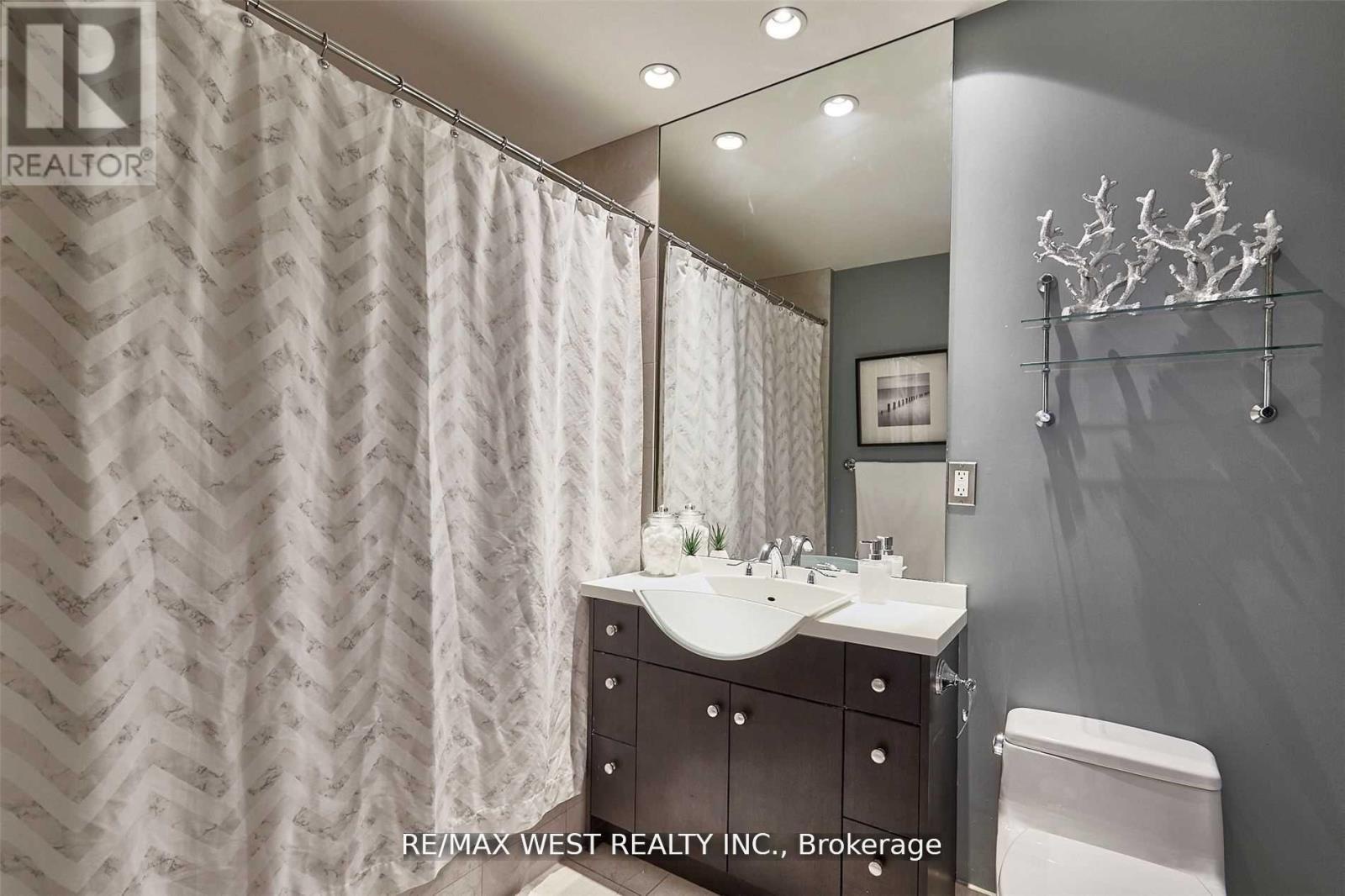 108 - 3 Mcalpine Street, Toronto (annex), Ontario