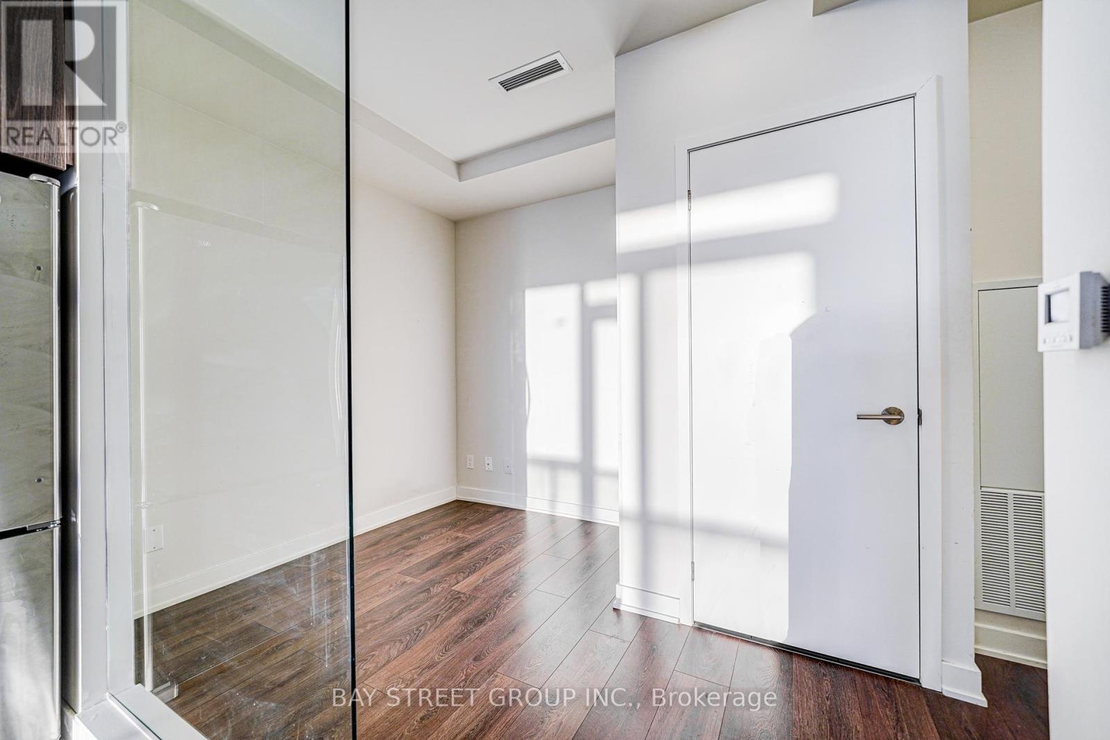 1211 - 2 Sonic Way, Toronto (flemingdon Park), Ontario