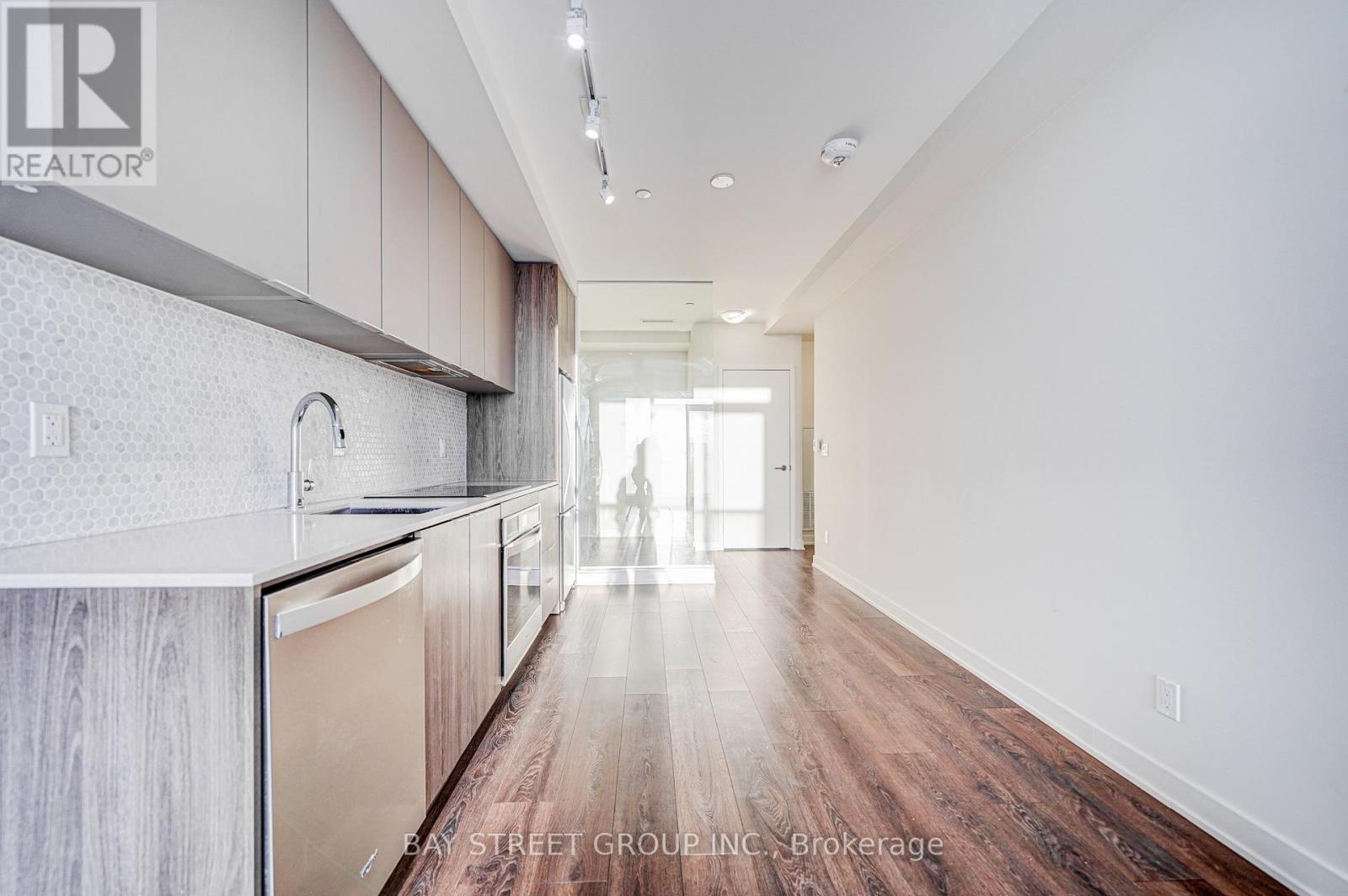 1211 - 2 Sonic Way, Toronto (flemingdon Park), Ontario