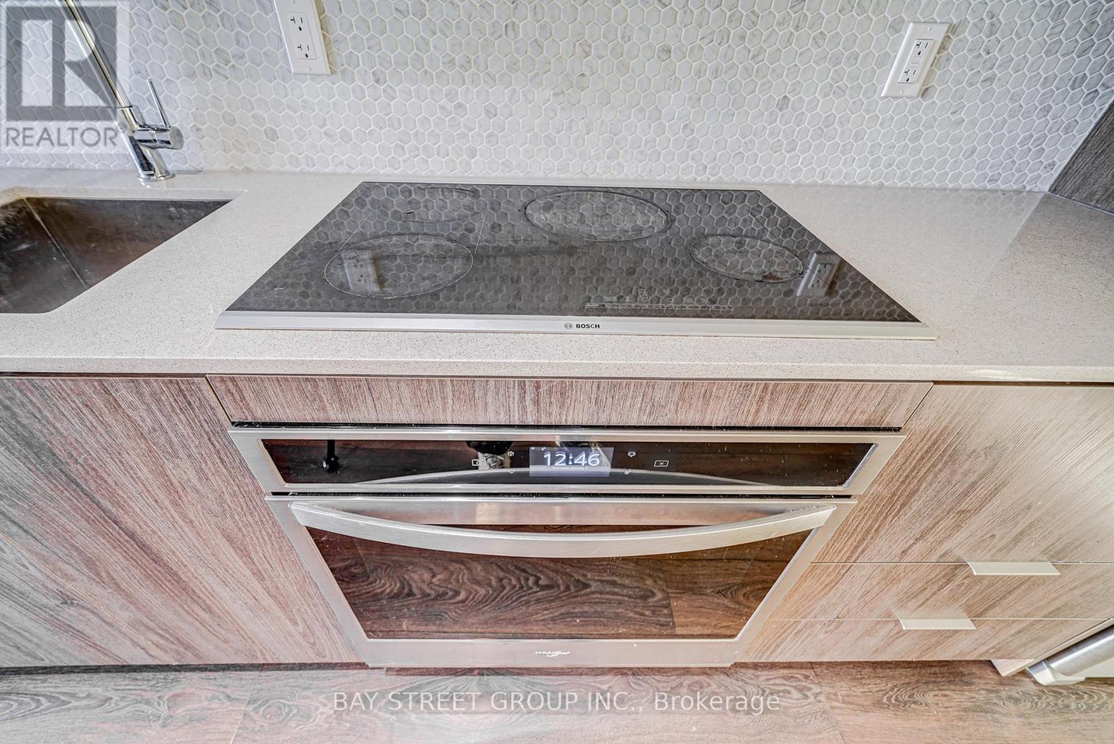 1211 - 2 Sonic Way, Toronto (flemingdon Park), Ontario