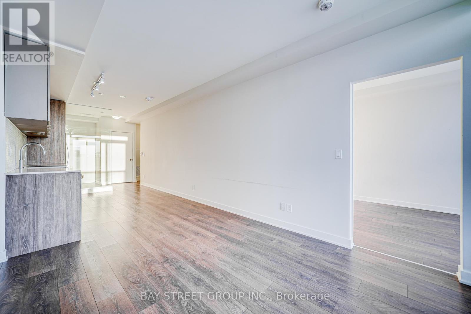 1211 - 2 Sonic Way, Toronto (flemingdon Park), Ontario