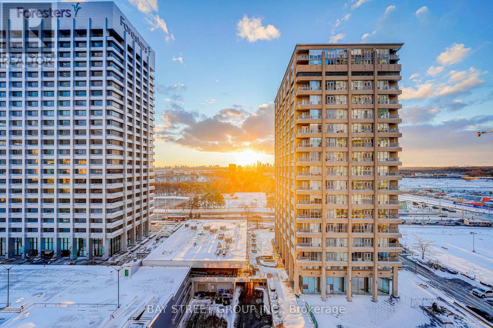 1211 - 2 Sonic Way, Toronto (flemingdon Park), Ontario