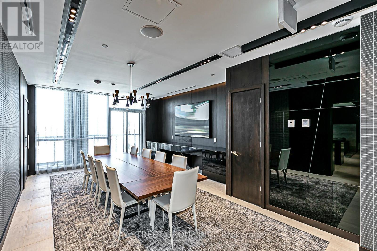 1211 - 2 Sonic Way, Toronto (flemingdon Park), Ontario