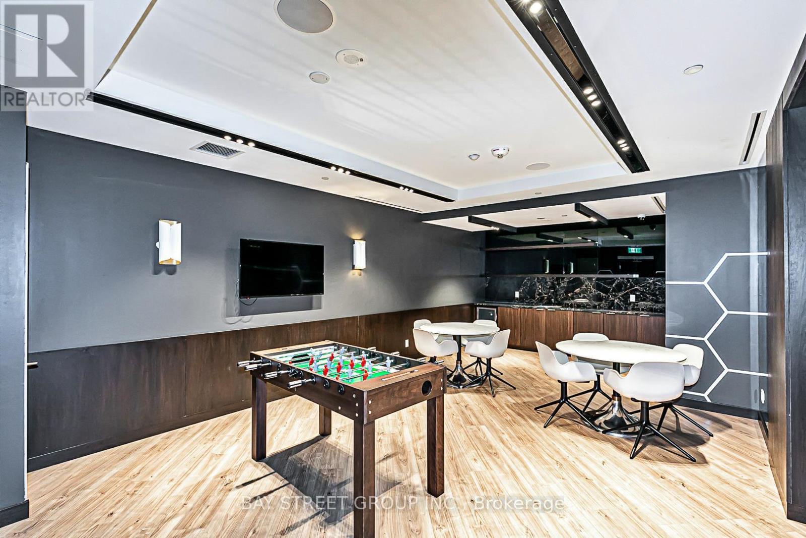 1211 - 2 Sonic Way, Toronto (flemingdon Park), Ontario