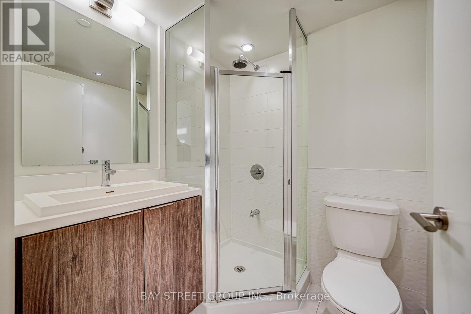 1211 - 2 Sonic Way, Toronto (flemingdon Park), Ontario