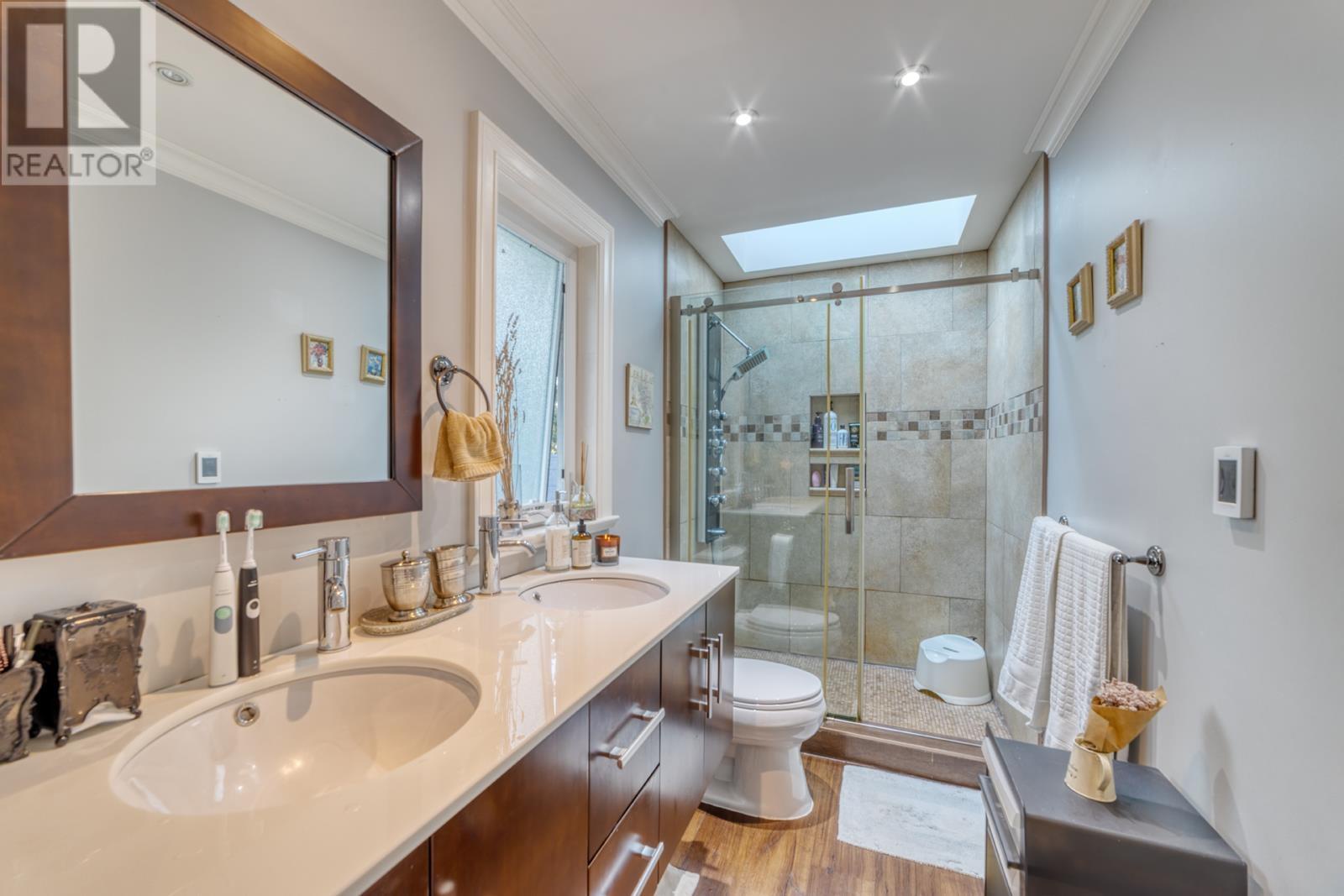 990 Kinsac Street, Coquitlam, British Columbia