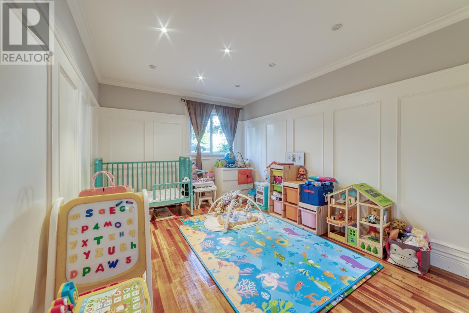 990 Kinsac Street, Coquitlam, British Columbia