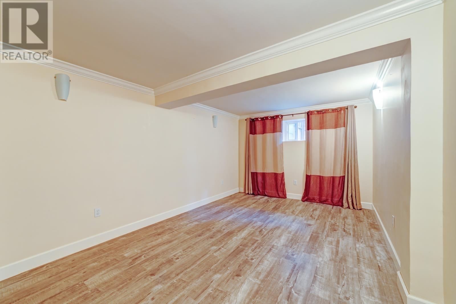 990 Kinsac Street, Coquitlam, British Columbia