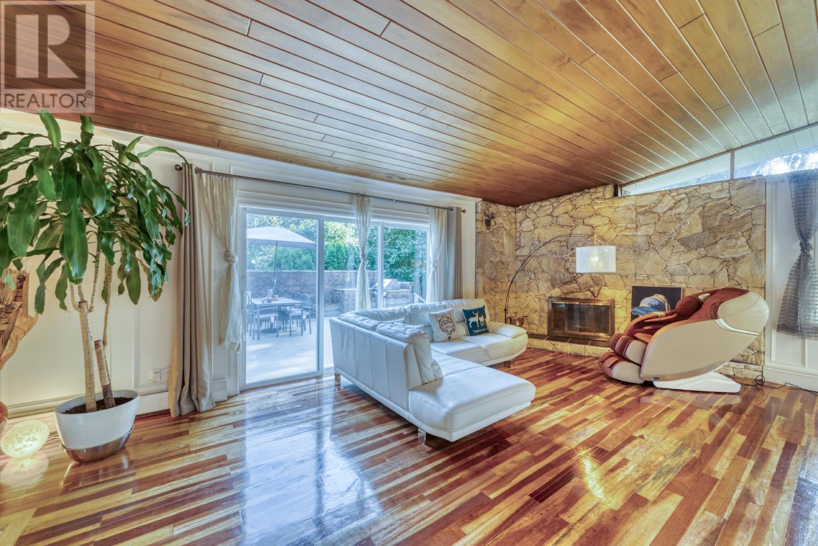 990 Kinsac Street, Coquitlam, British Columbia