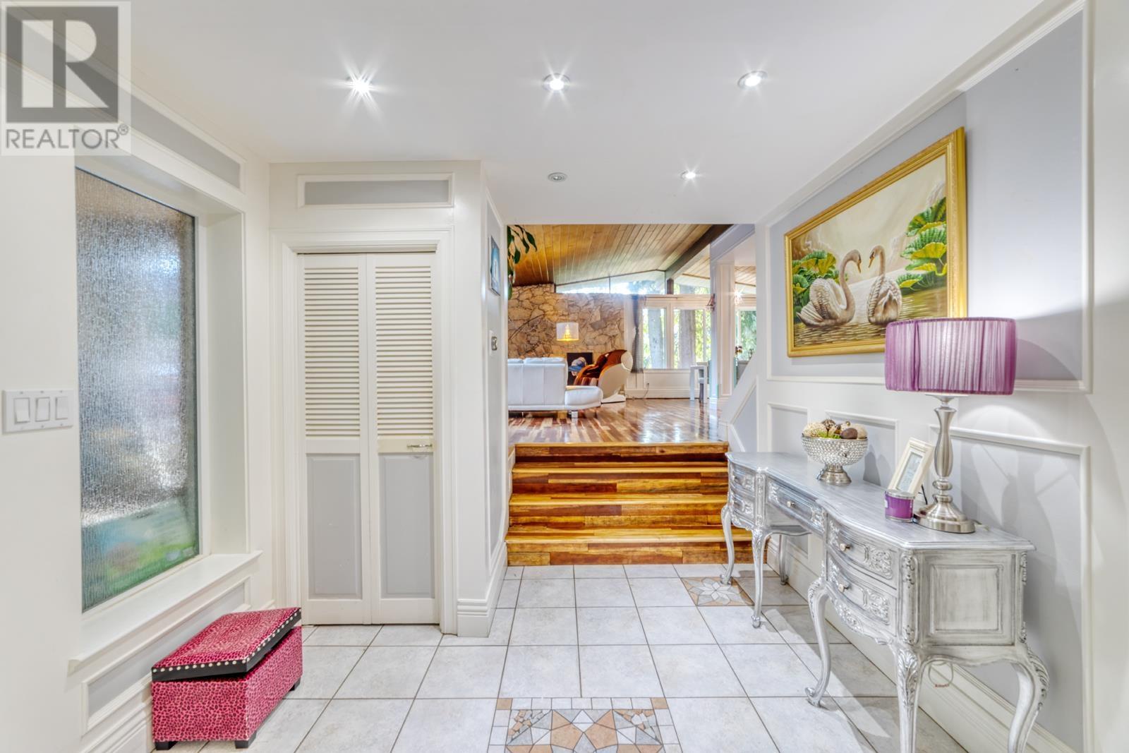 990 Kinsac Street, Coquitlam, British Columbia