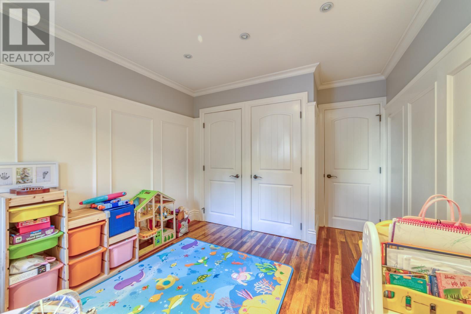 990 Kinsac Street, Coquitlam, British Columbia