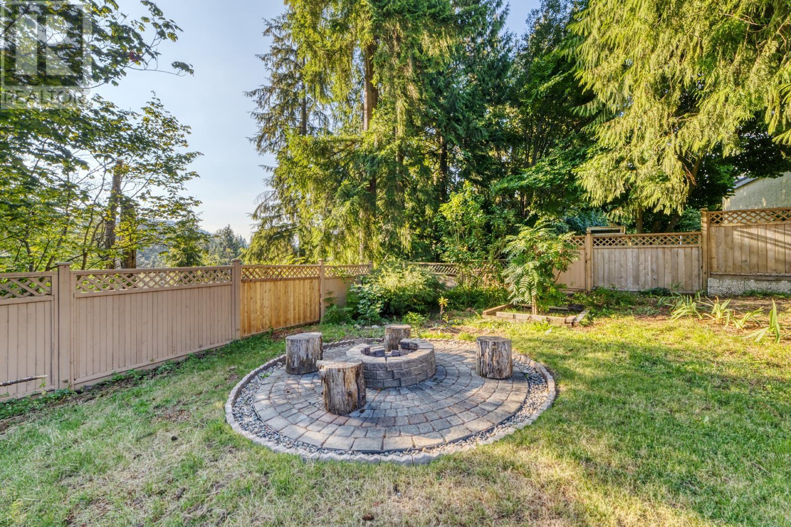 990 Kinsac Street, Coquitlam, British Columbia