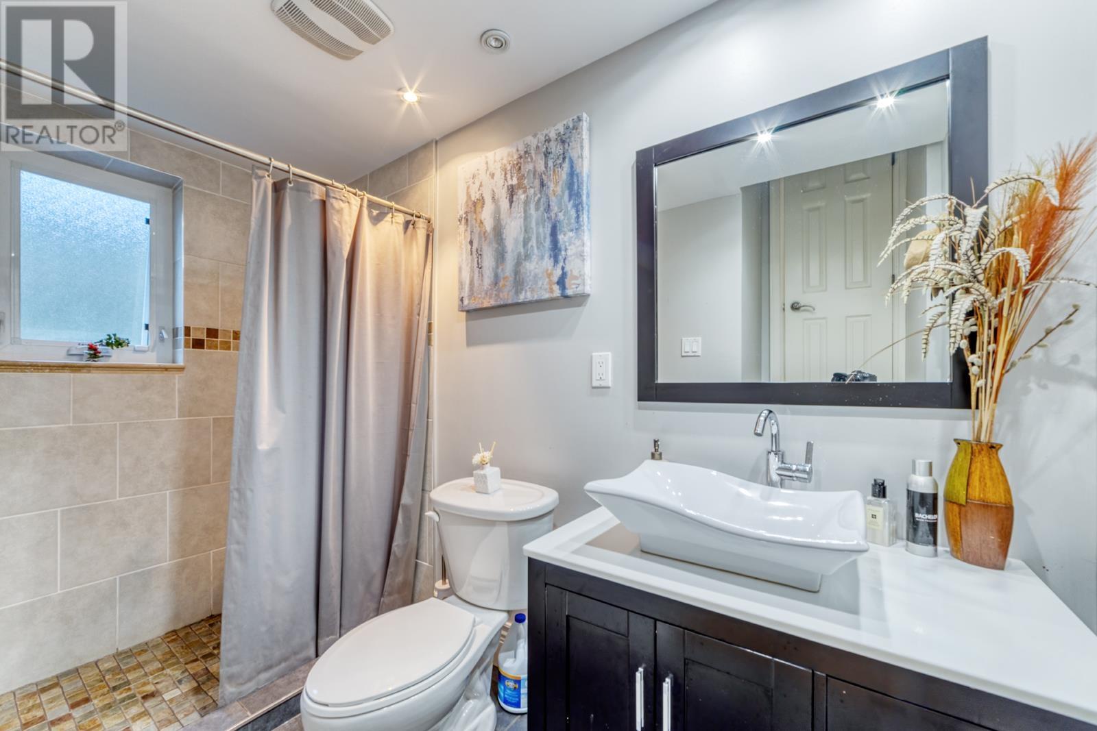 990 Kinsac Street, Coquitlam, British Columbia