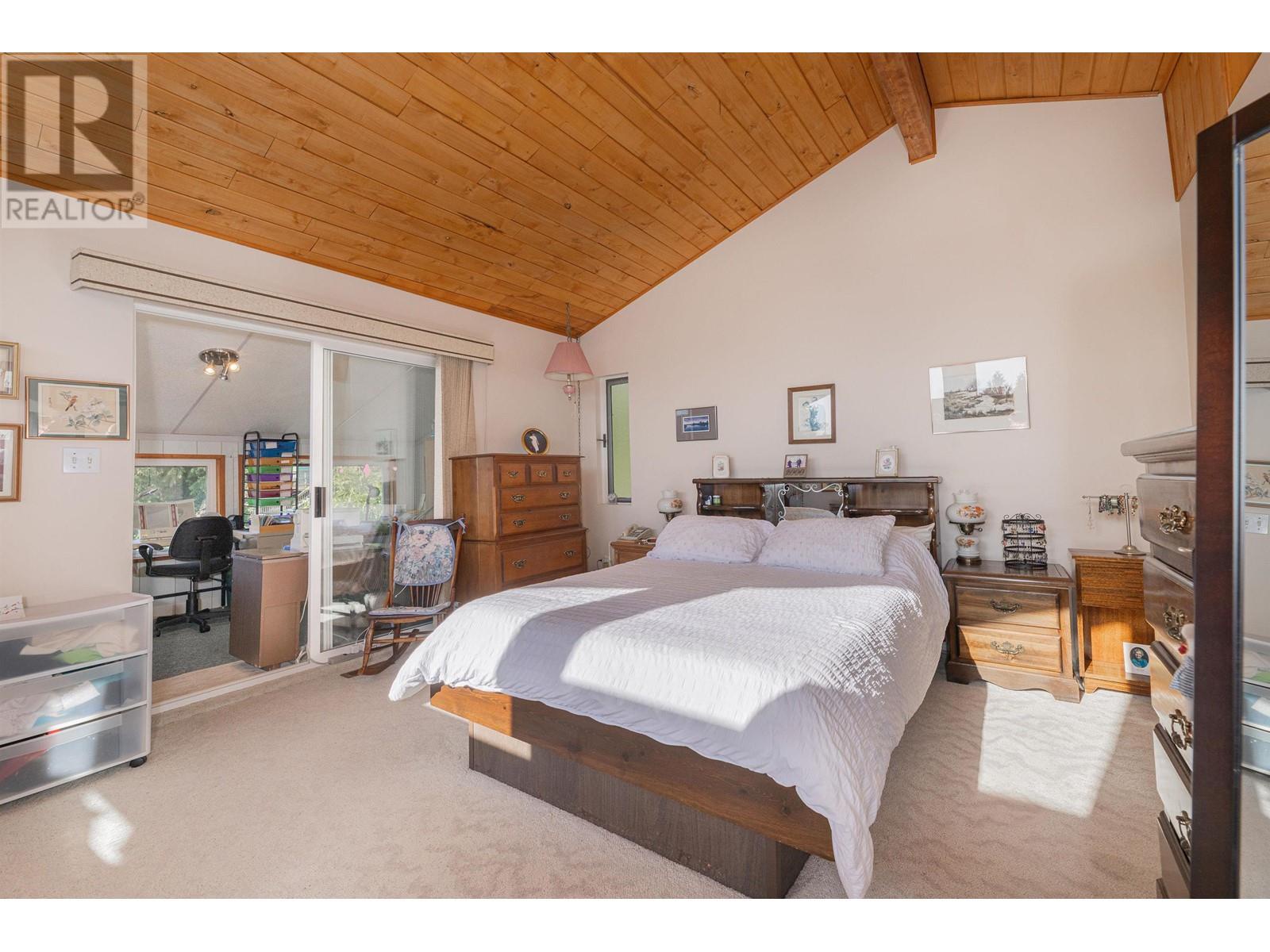 1162 Point Road, Gibsons, British Columbia