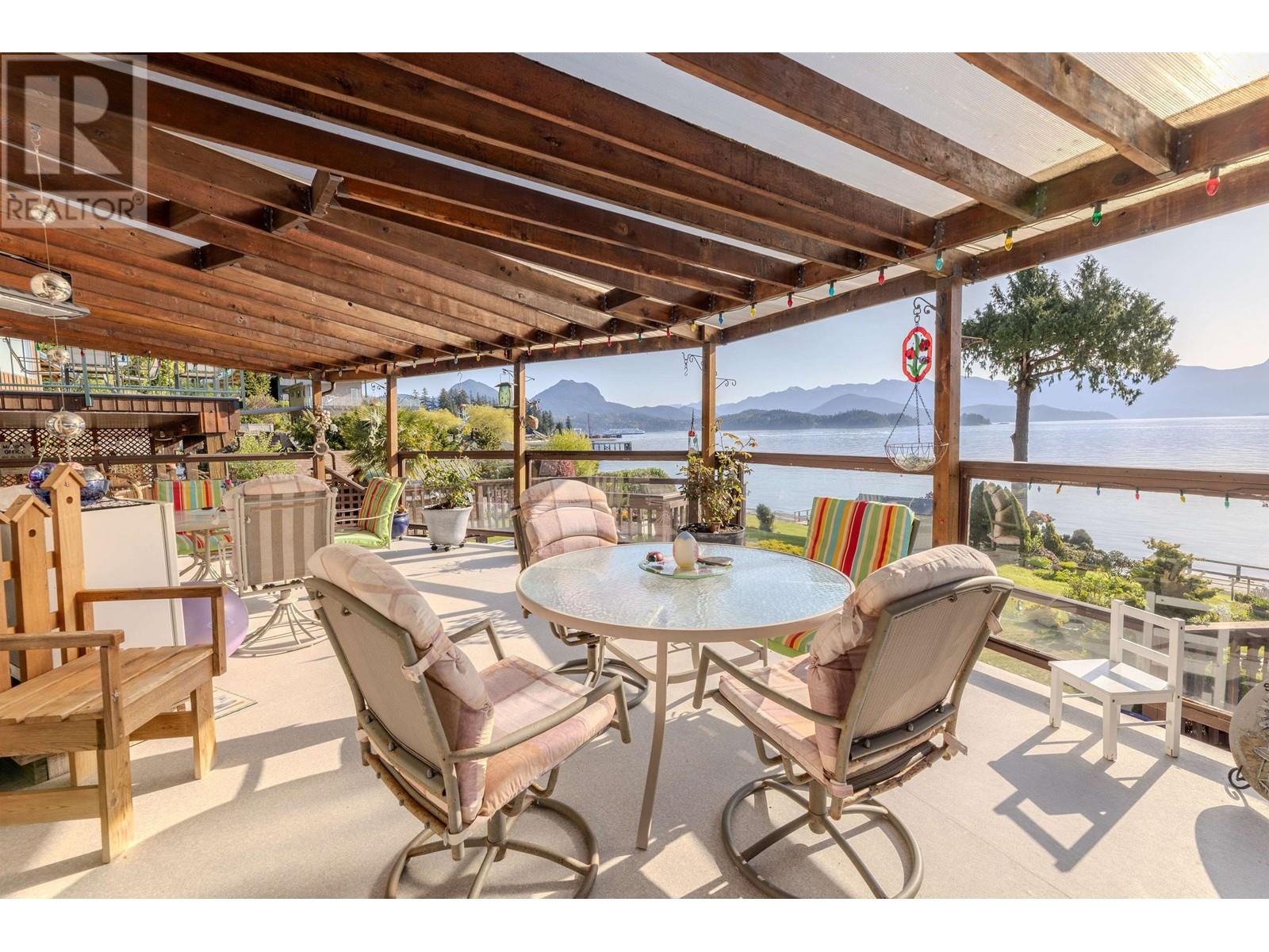 1162 Point Road, Gibsons, British Columbia