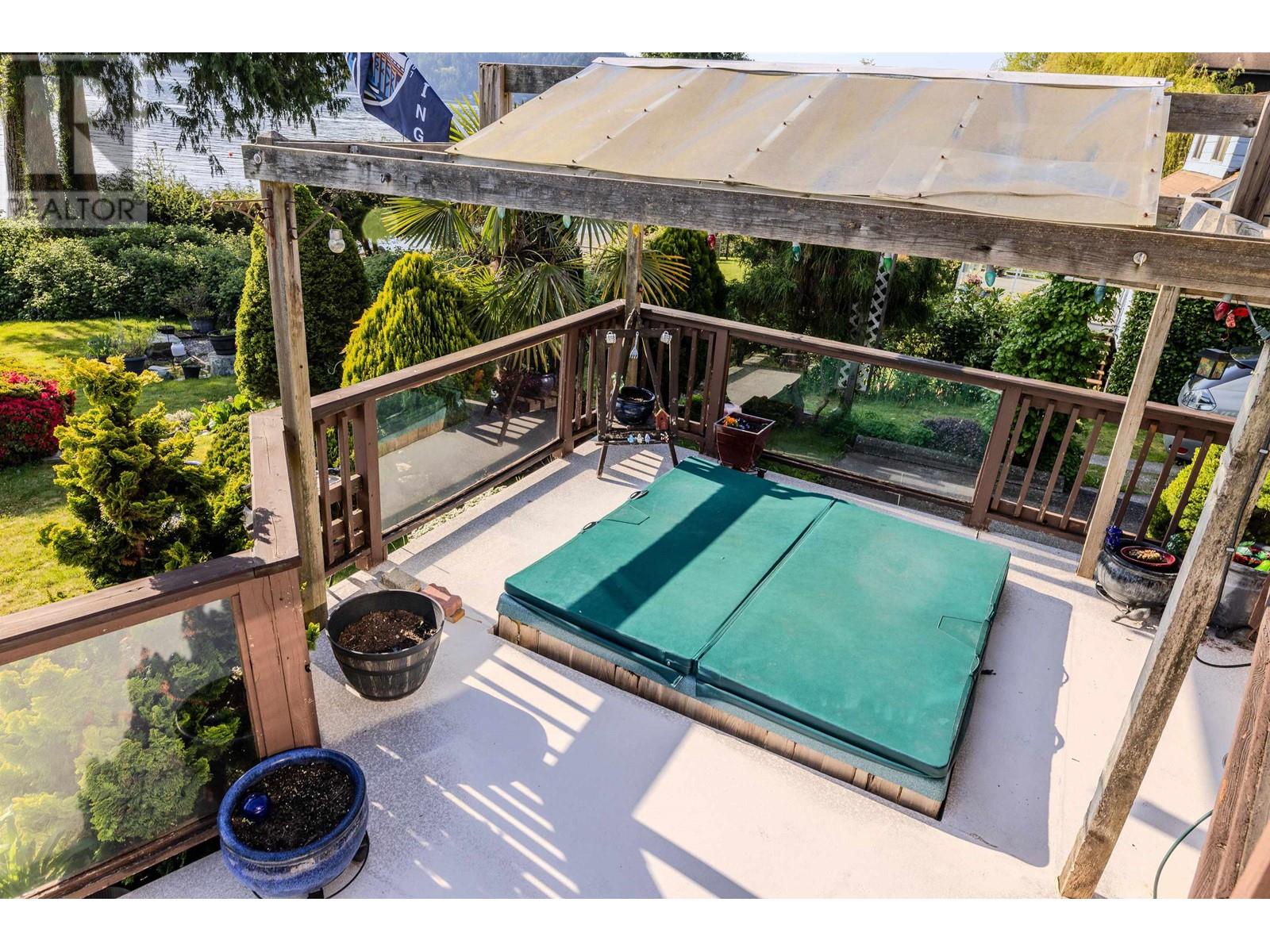 1162 Point Road, Gibsons, British Columbia