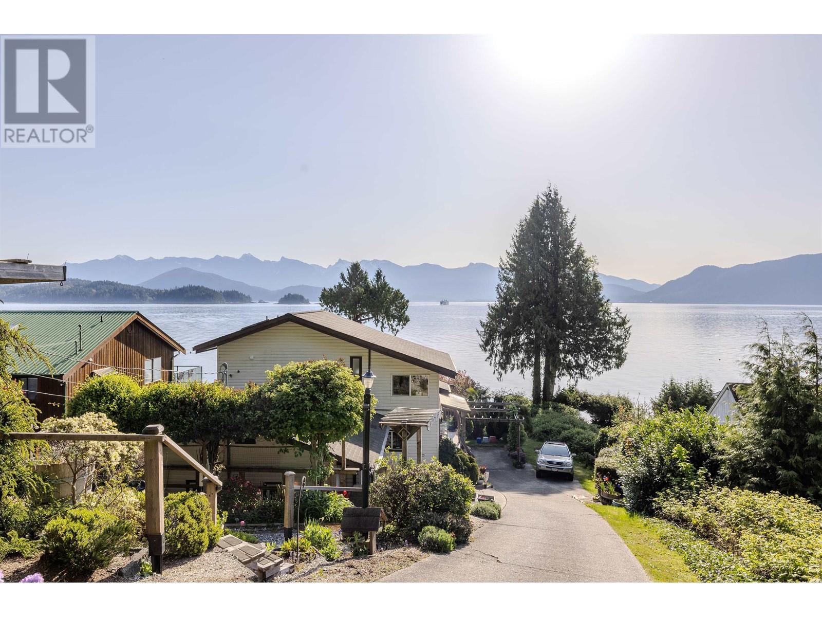 1162 Point Road, Gibsons, British Columbia
