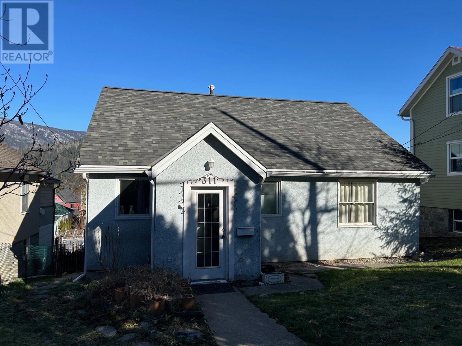 311 Gore Street, Nelson, British Columbia