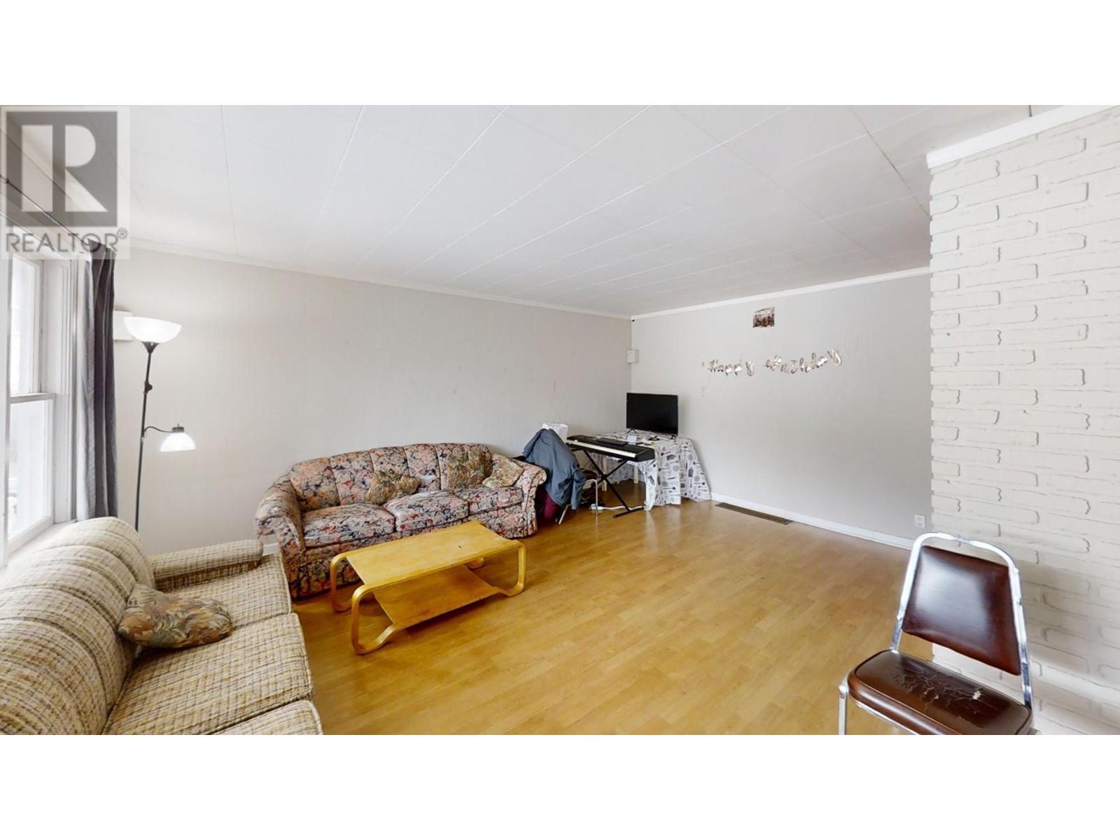 311 Gore Street, Nelson, British Columbia