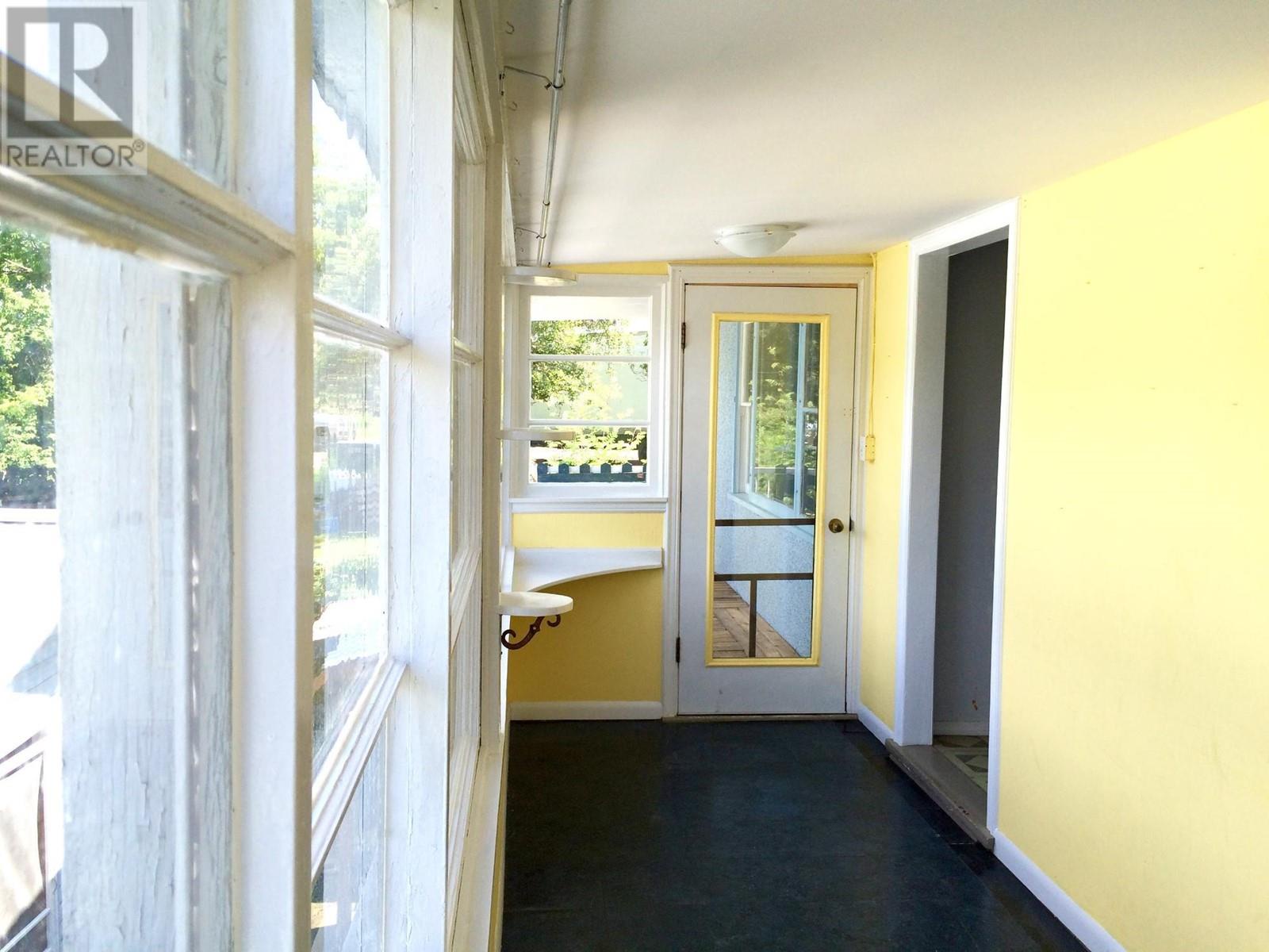 311 Gore Street, Nelson, British Columbia