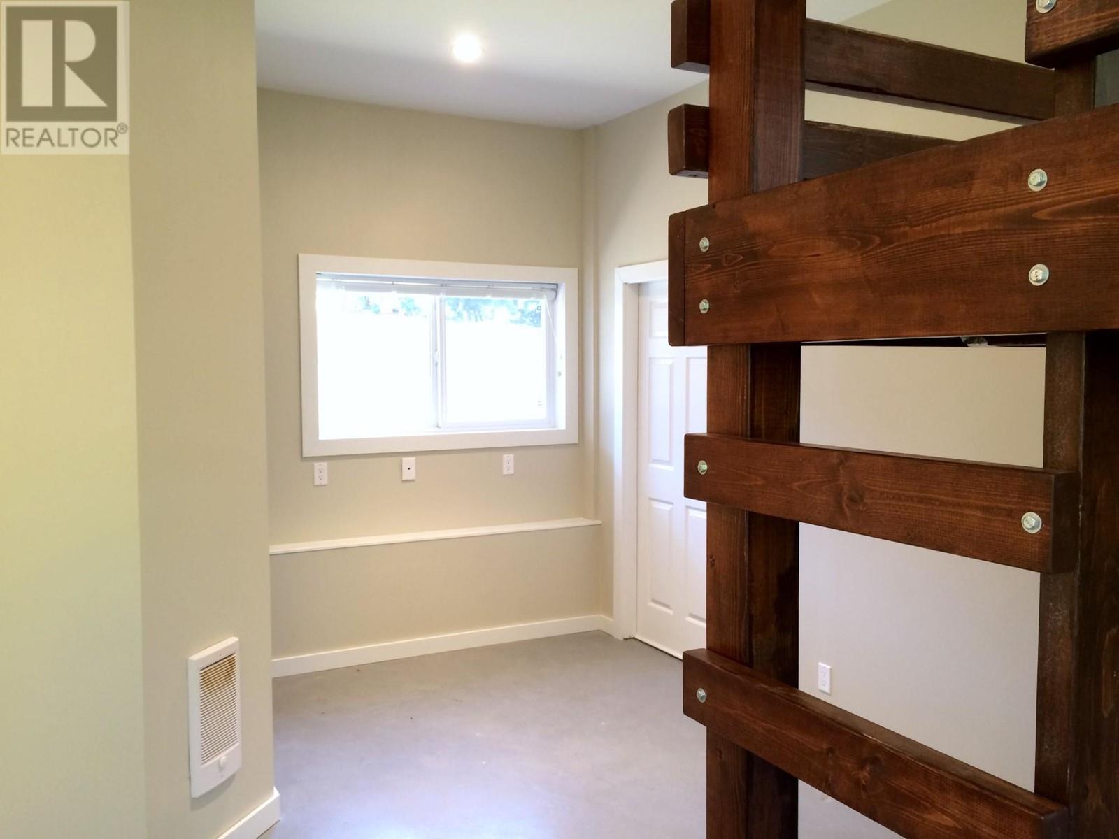 311 Gore Street, Nelson, British Columbia