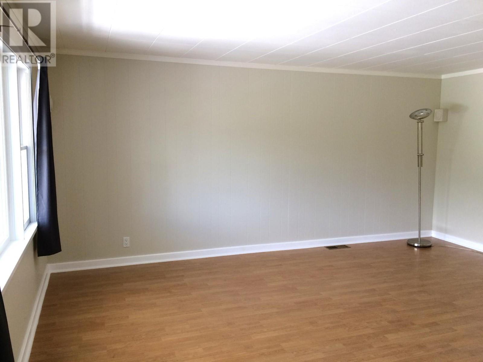 311 Gore Street, Nelson, British Columbia