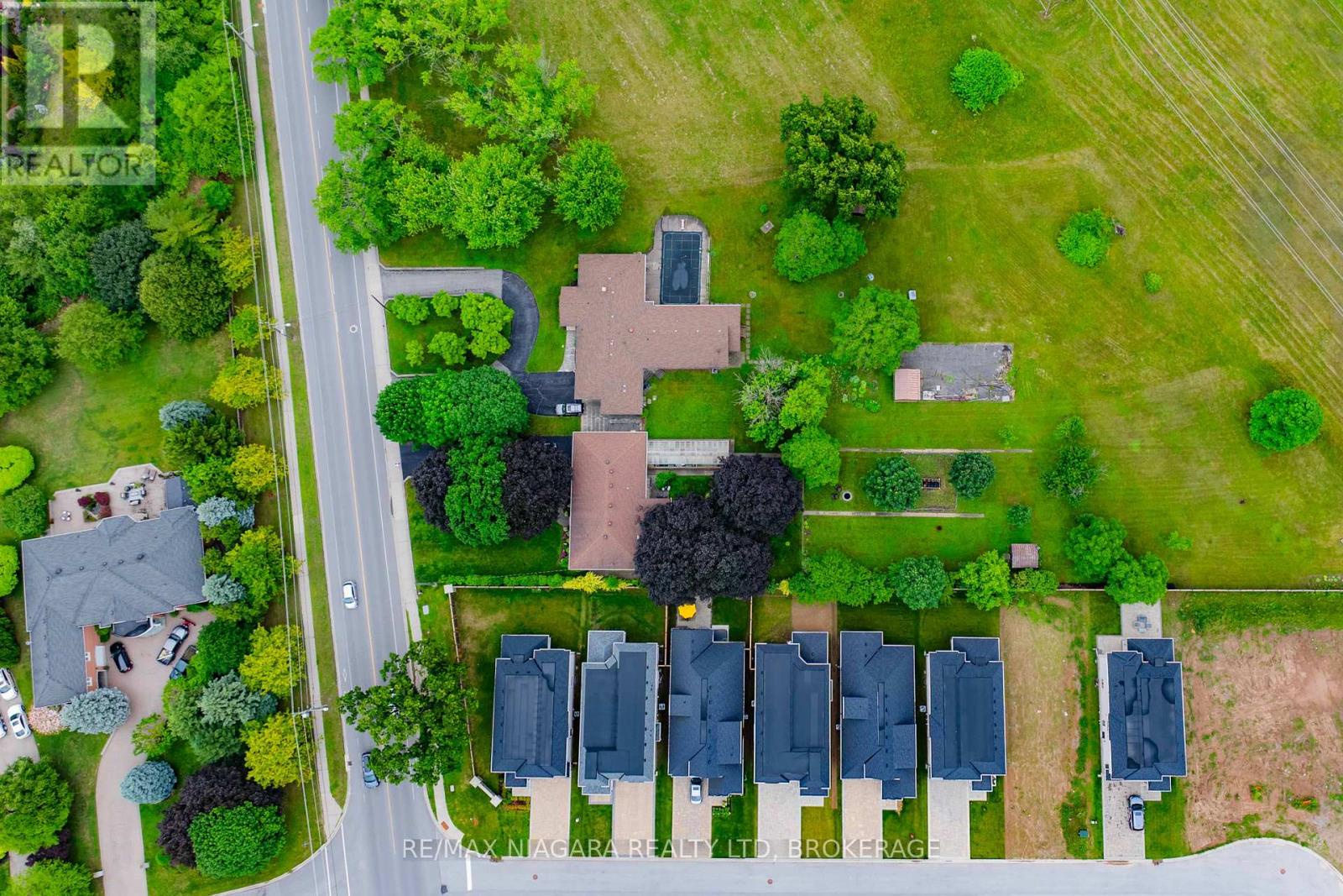 6378 Mountain Road, Niagara Falls (stamford), Ontario