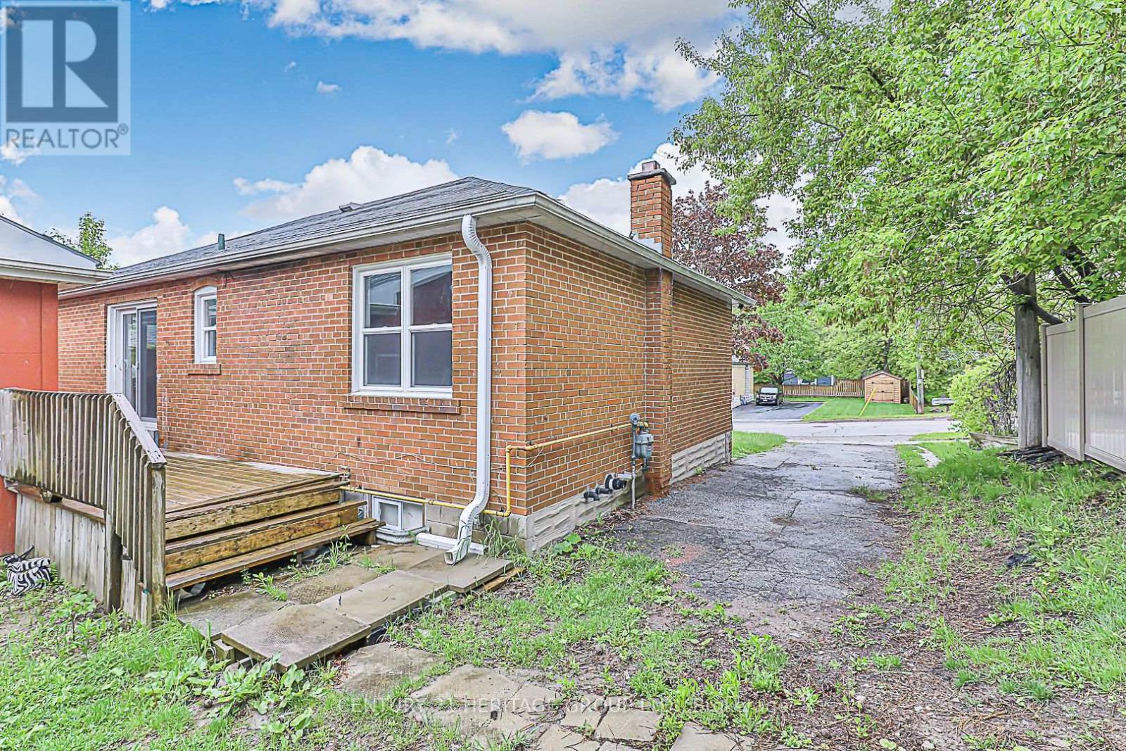 53 Wilstead Drive, Newmarket (central Newmarket), Ontario