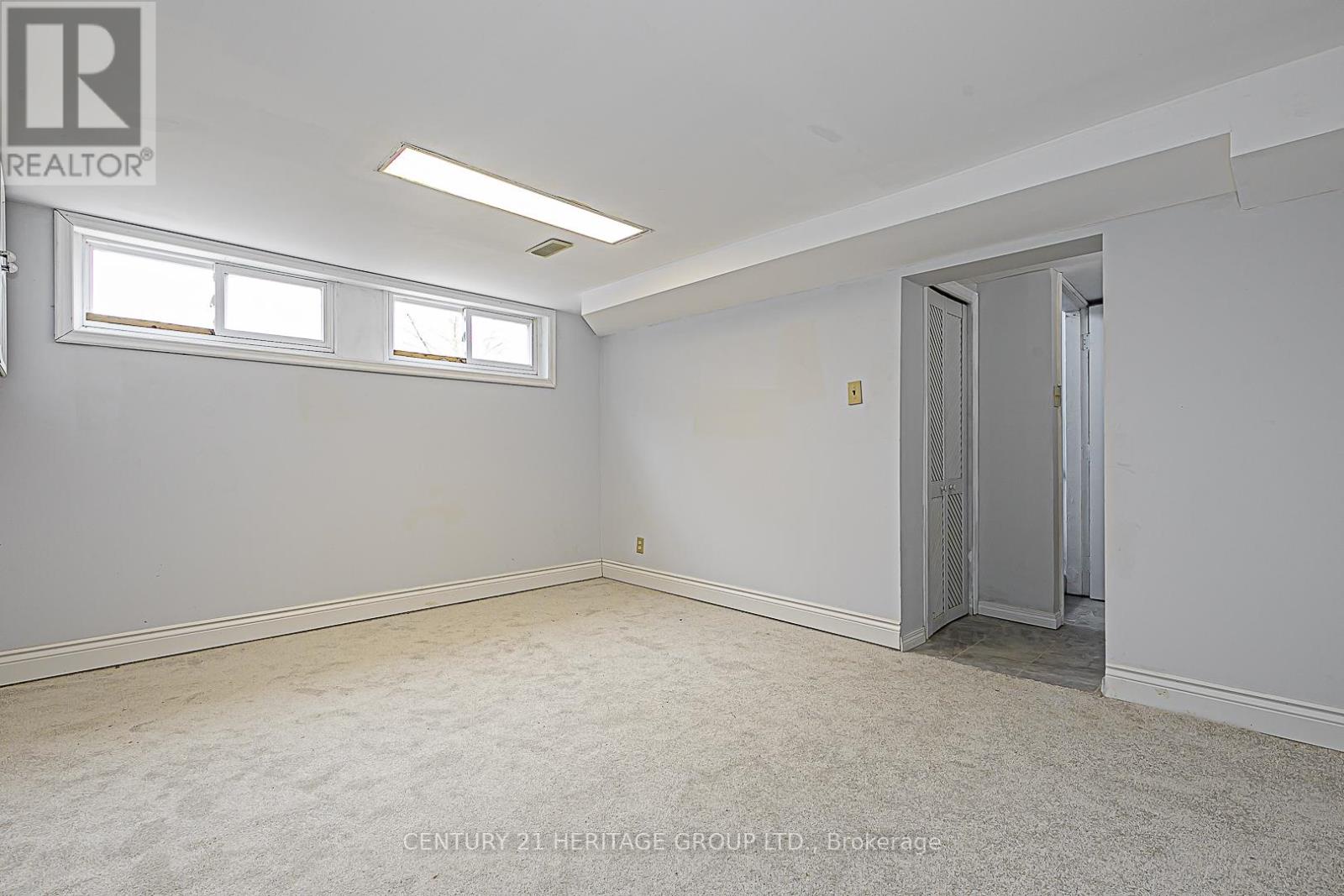 53 Wilstead Drive, Newmarket (central Newmarket), Ontario