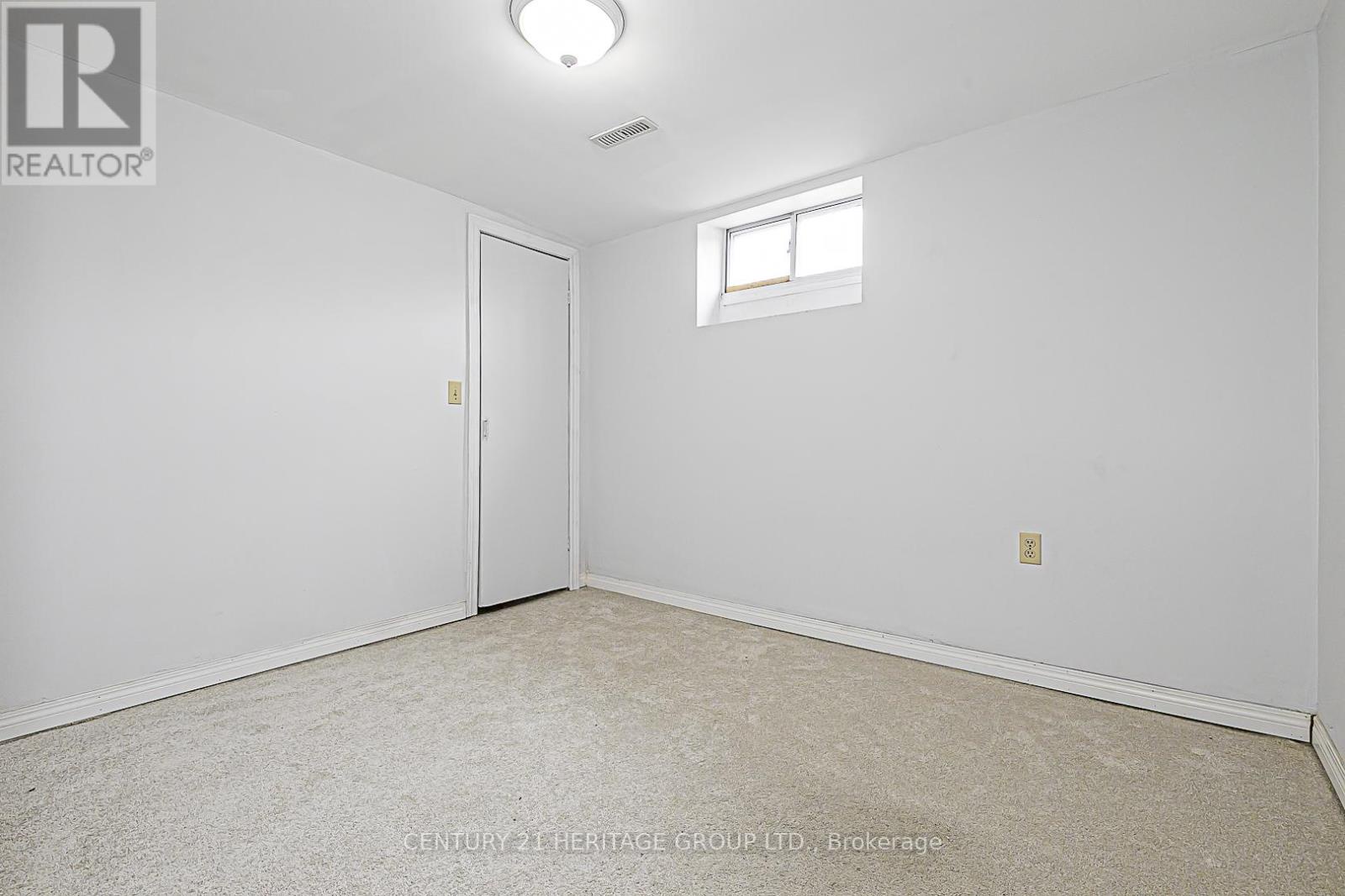 53 Wilstead Drive, Newmarket (central Newmarket), Ontario