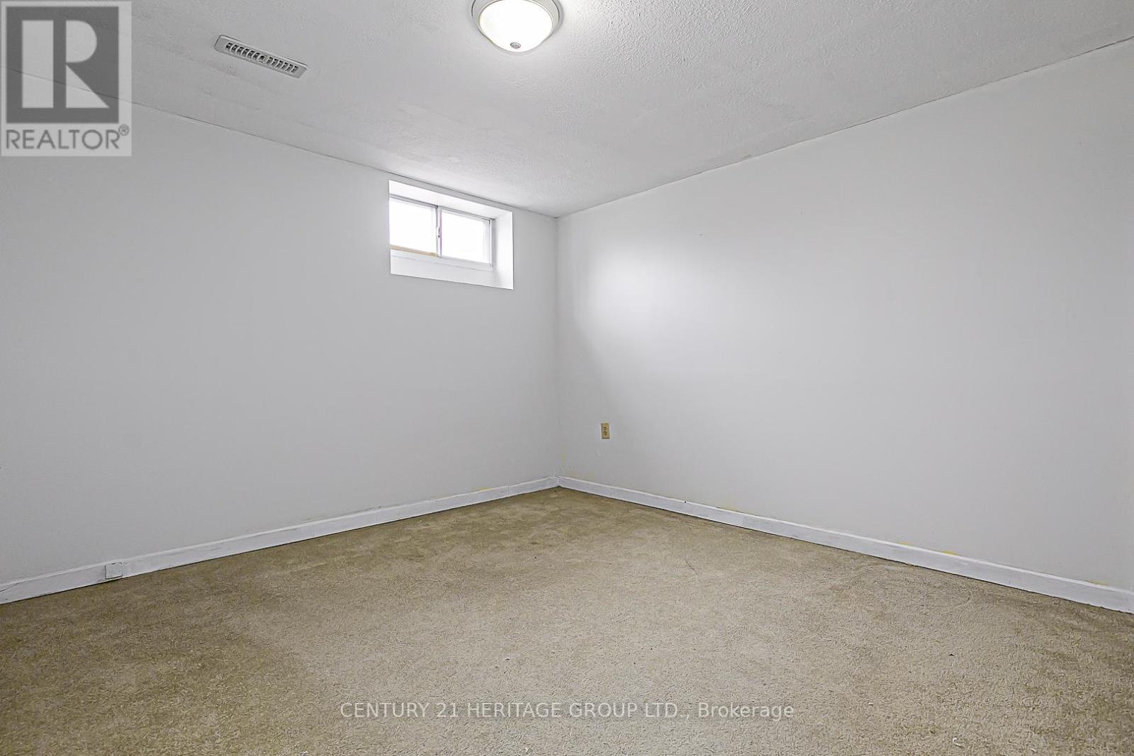 53 Wilstead Drive, Newmarket (central Newmarket), Ontario