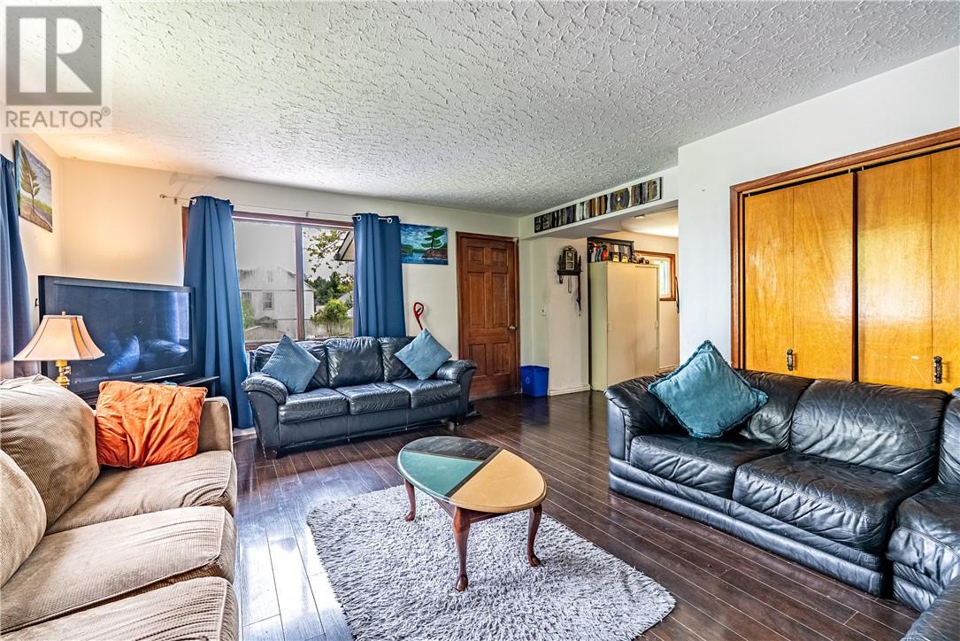 354 Eva Avenue, Sudbury, Ontario