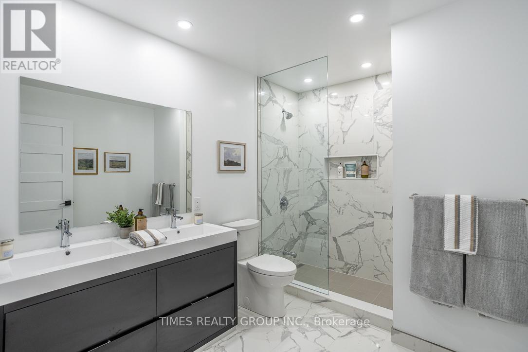 206 - 195 Hunter Street E, Peterborough (ashburnham Ward 4), Ontario