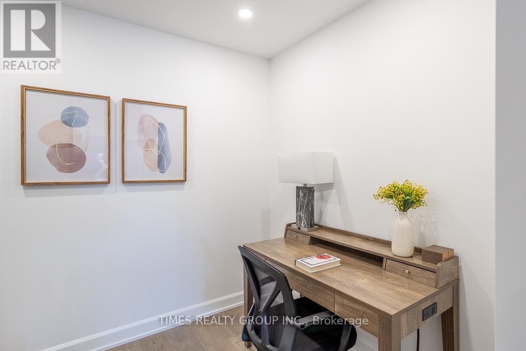 206 - 195 Hunter Street E, Peterborough (ashburnham Ward 4), Ontario