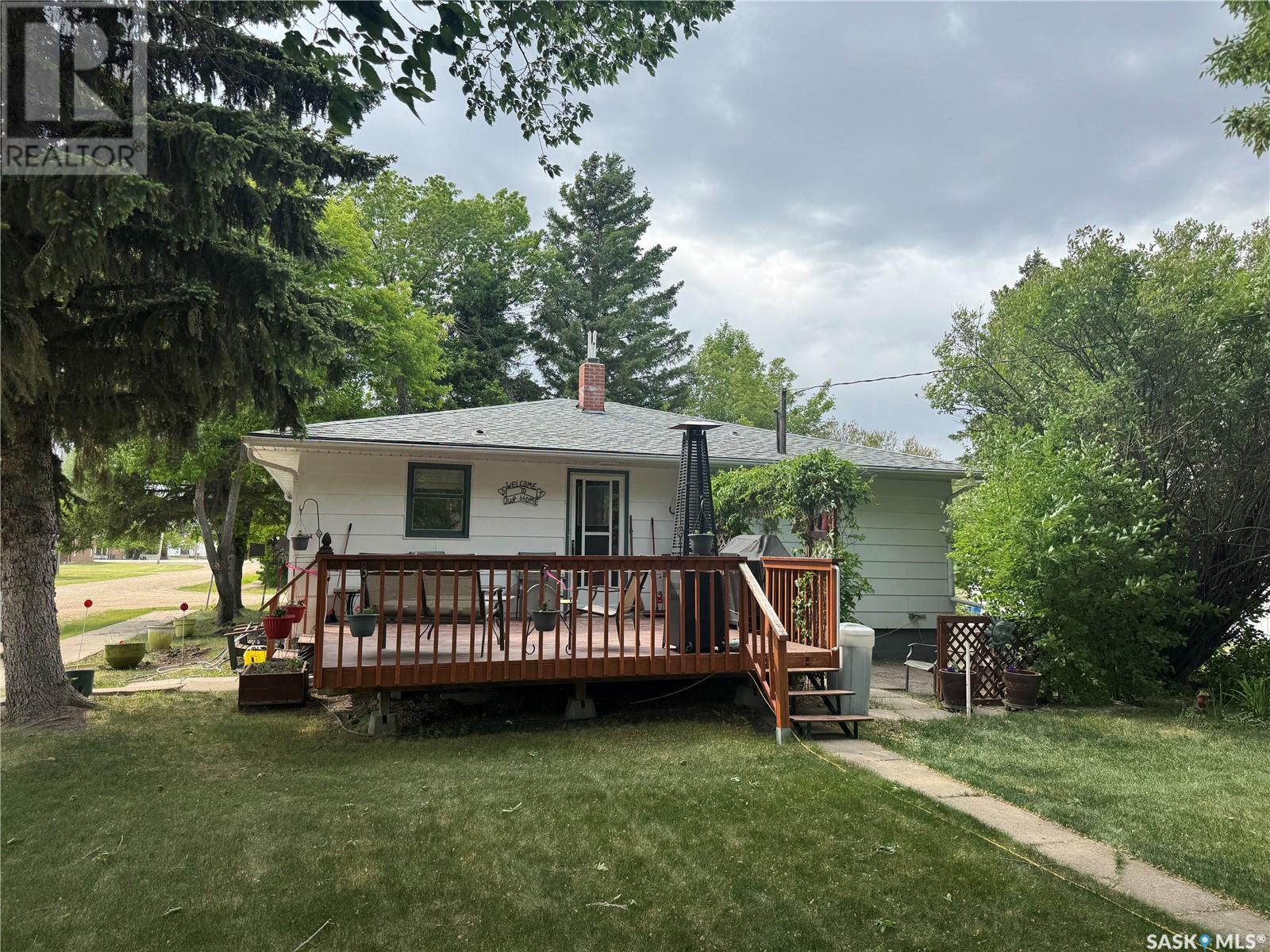 401 2nd Avenue, Jansen, Saskatchewan