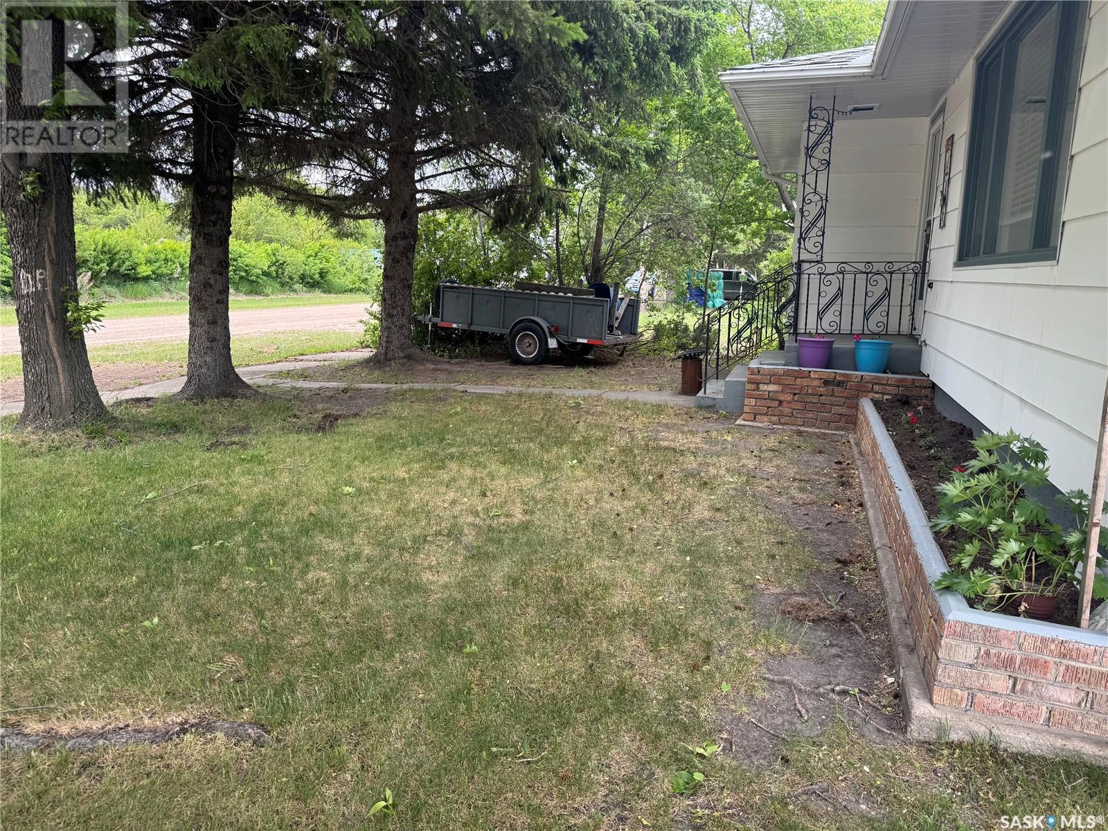 401 2nd Avenue, Jansen, Saskatchewan