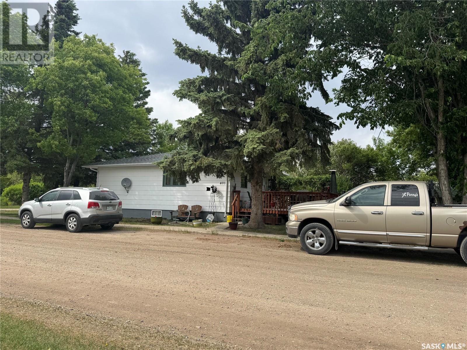 401 2nd Avenue, Jansen, Saskatchewan