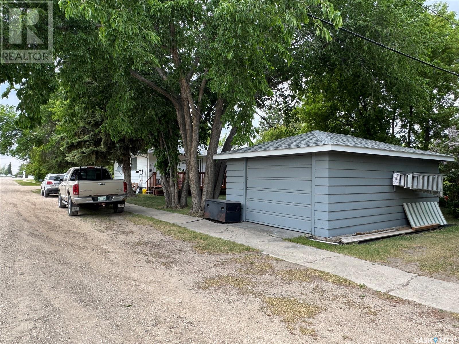 401 2nd Avenue, Jansen, Saskatchewan