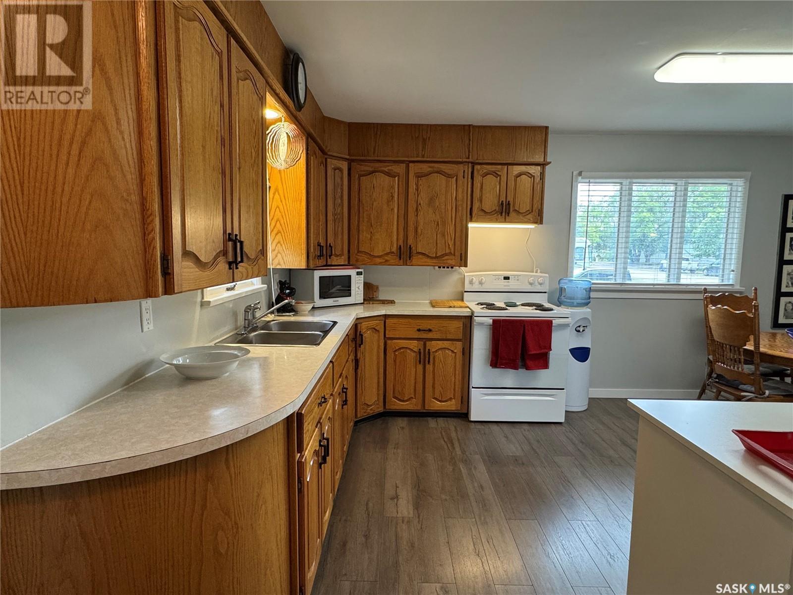 401 2nd Avenue, Jansen, Saskatchewan