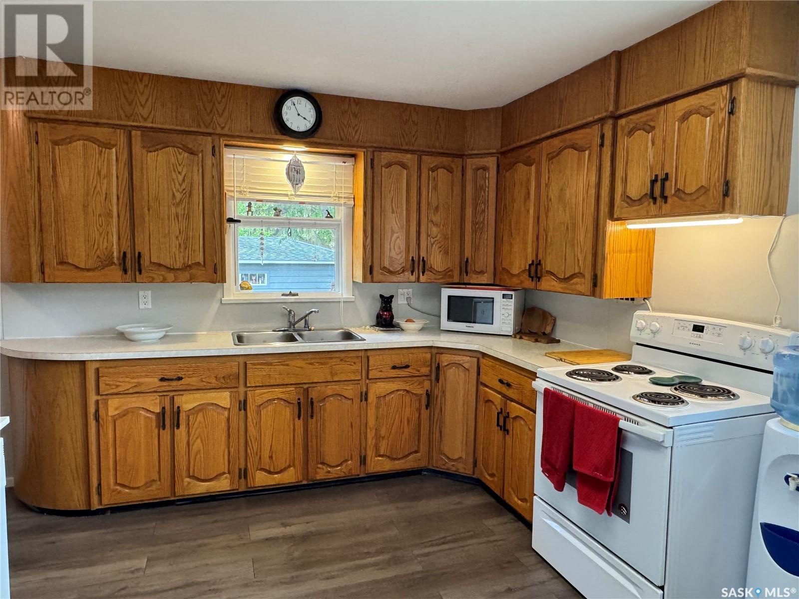 401 2nd Avenue, Jansen, Saskatchewan