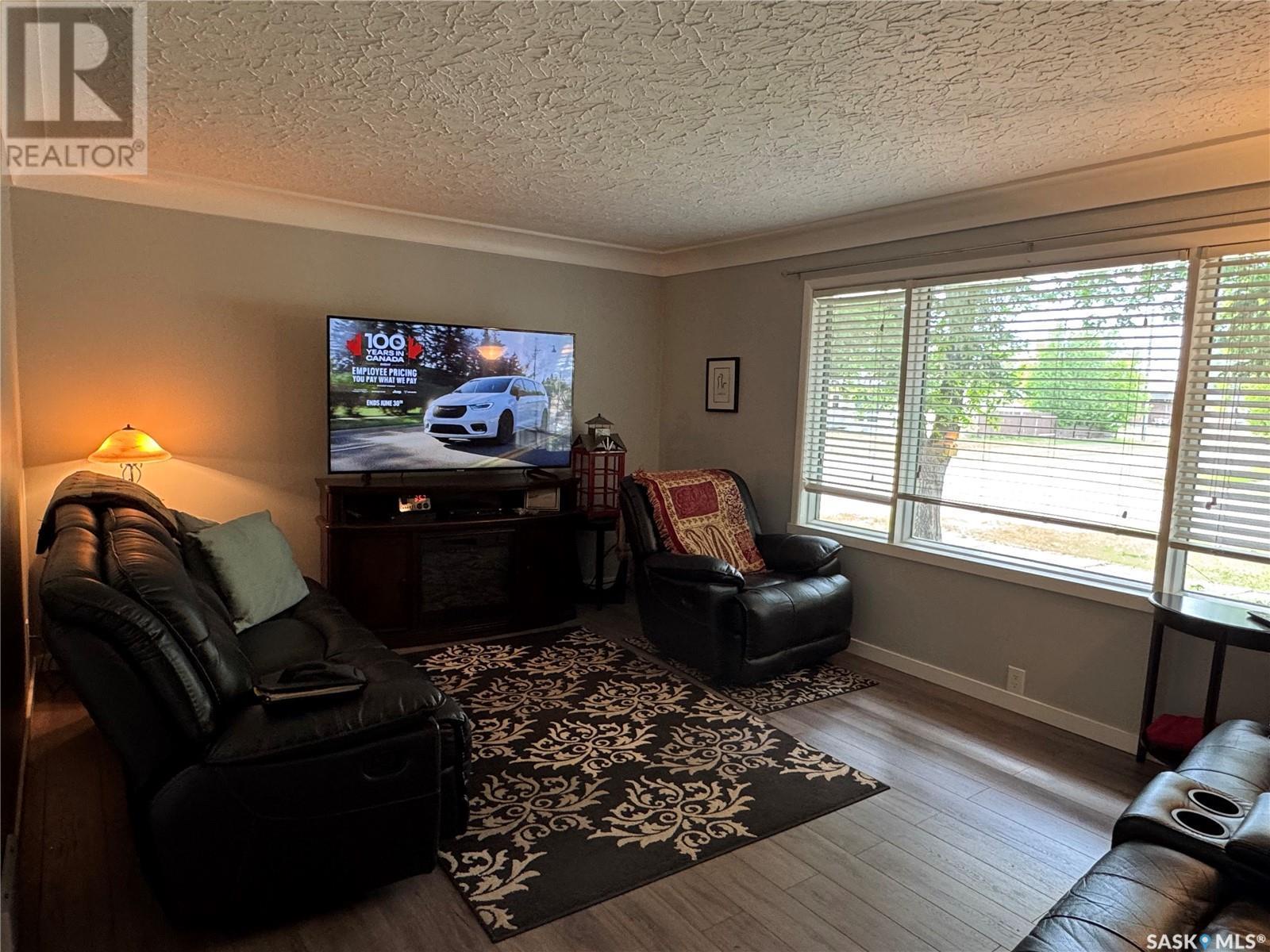 401 2nd Avenue, Jansen, Saskatchewan