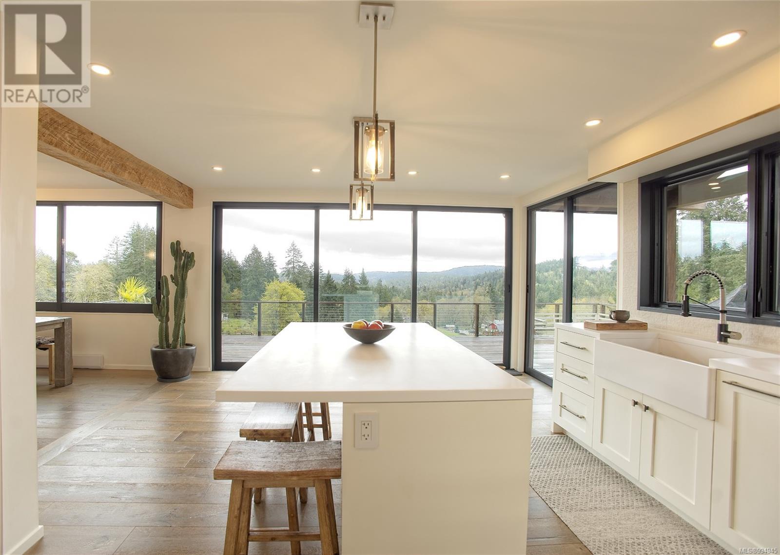 445 Cranberry Rd, Salt Spring, British Columbia