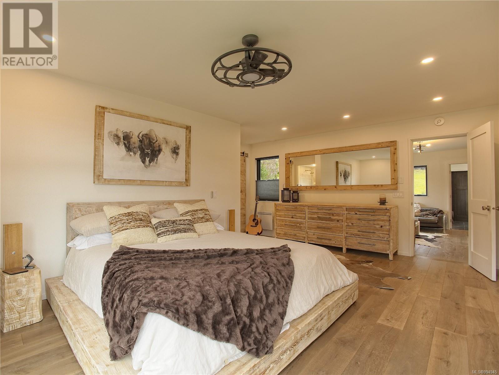 445 Cranberry Rd, Salt Spring, British Columbia