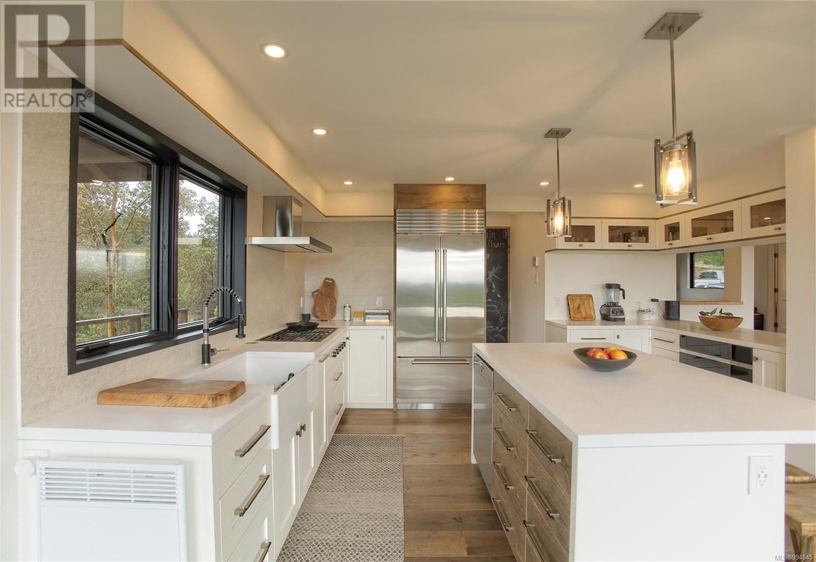 445 Cranberry Rd, Salt Spring, British Columbia