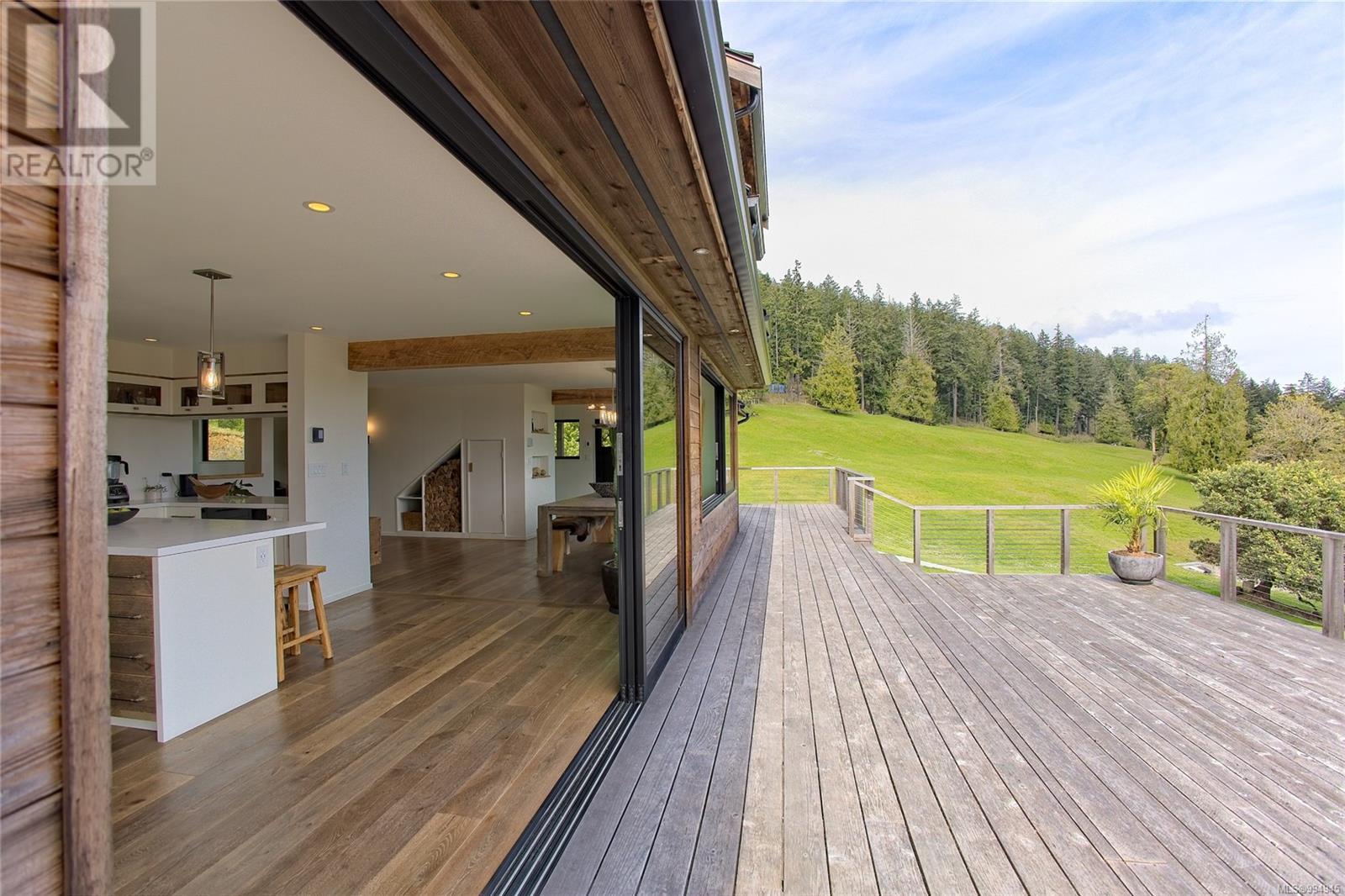445 Cranberry Rd, Salt Spring, British Columbia