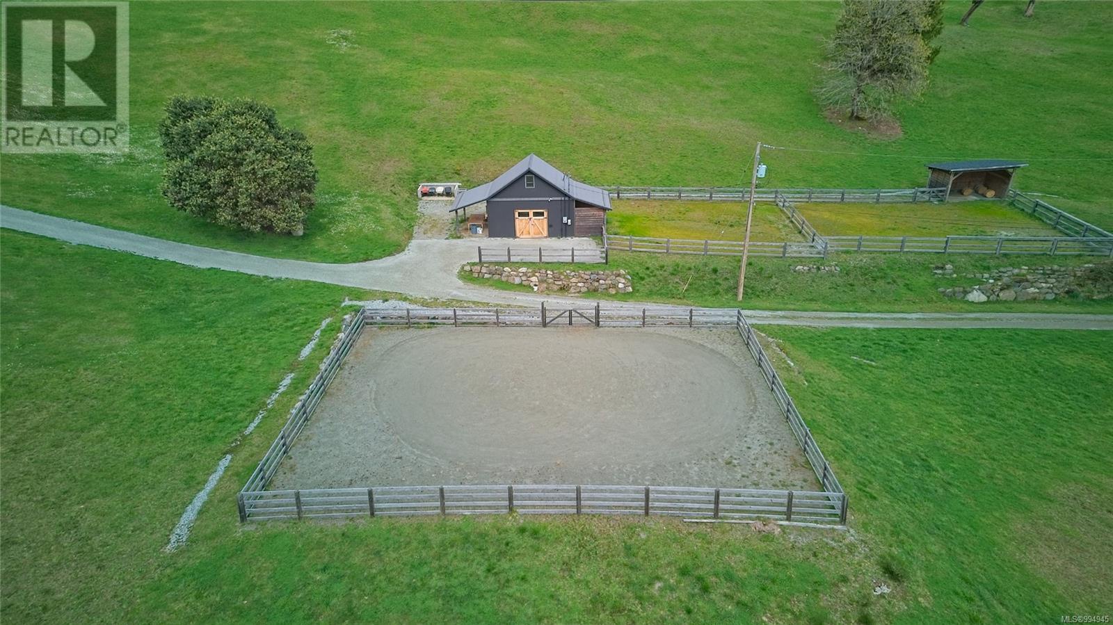 445 Cranberry Rd, Salt Spring, British Columbia