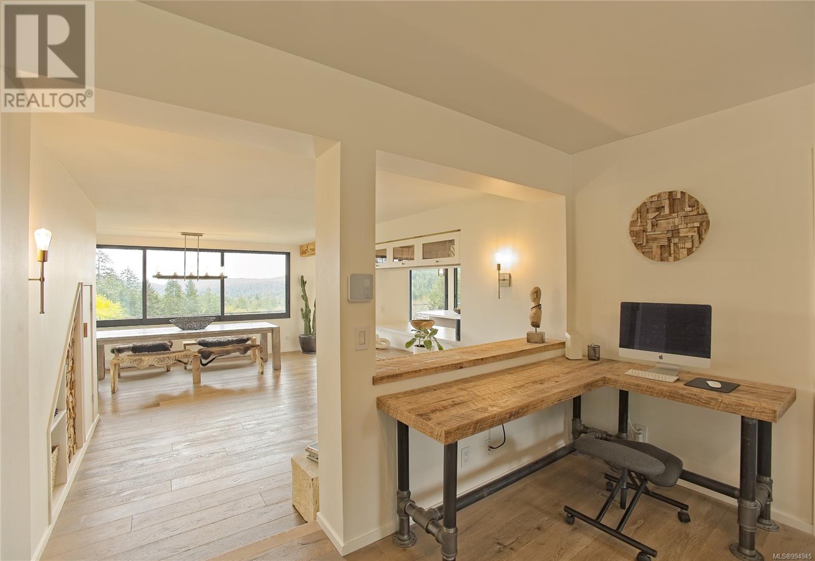 445 Cranberry Rd, Salt Spring, British Columbia