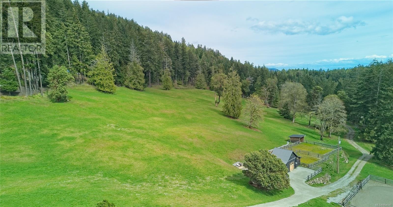 445 Cranberry Rd, Salt Spring, British Columbia