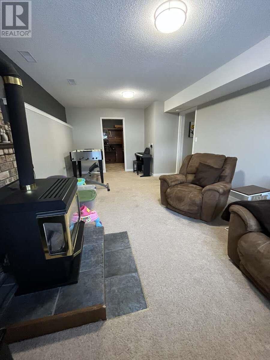 27 Preston Crescent, Enderby, British Columbia